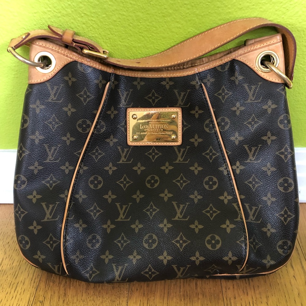 Authentic Louis Vuitton bag!